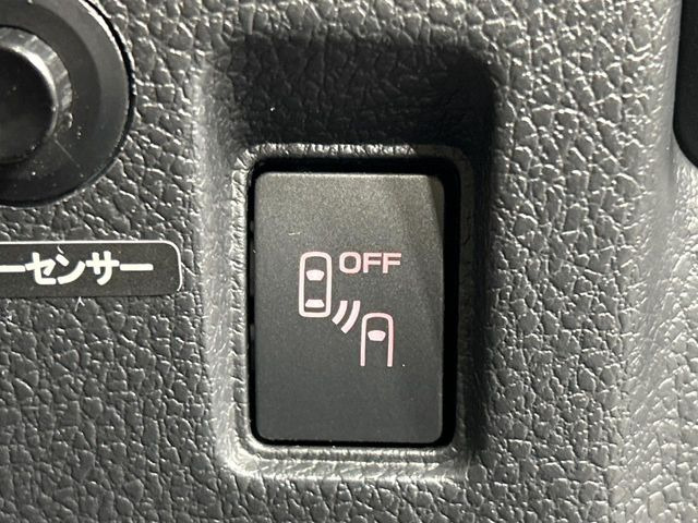 �y�����r�[�N���f�B�e�B�N�V�����z���s���A�h�A�~���[�̎��p�ɂȂ�₷���ӏ��Ɍ㑱�Ԃ��ڋ߂���ƃT�C�h�~���[�t�߂Ɍx����\���A�h���C�o�[�ɒ��ӊ��N�ƁA����̍ۂ̓n���h��������A�V�X�g�����܂��B