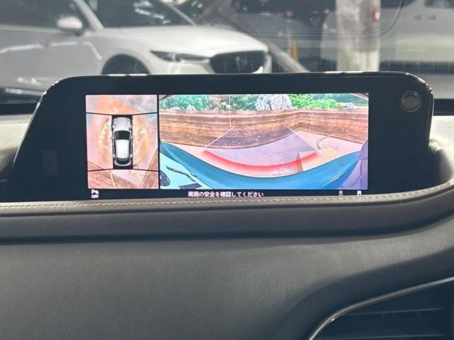 �y360&deg;�r���[���j�^�[�z��p�̃J�����ɂ��A�ォ�猩���낵���悤�Ȏ��_��360�x�N���}�̎��͂��m�F���邱�Ƃ��ł��܂������p�������m�F���₷���A�����ꏊ�ł̐؂�Ԃ��⒓�Ԃ��X���[�Y�ɍs���܂��B