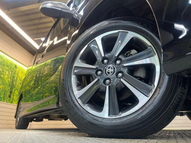 �y����16�C���`�A���~�z�C�[���z�O�ςɃ}�b�`���������A���~�z�C�[���𑕒����Ă���܂��B�e��ЊO�A���~�z�C�[����A�X�^�b�h���X�^�C�����戵�����Ă���܂��B���񂲑��k����������