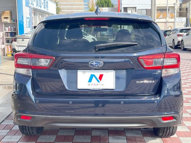 安心の最長10年・走行無制限保証(有償)をご用意。保証内容も充実はもちろん、無料点検&オイル交換や、年中無休の全国・24時間ロードサービスも付帯されておりますのでご安心下さい。