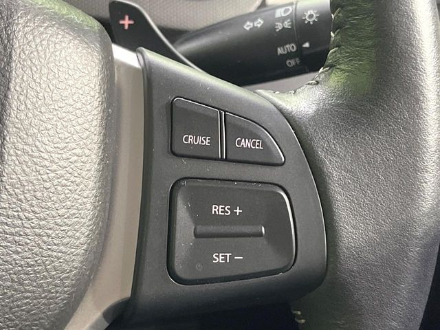 �y�N���[�Y�R���g���[���z�������H�����N���N���s�B�A�N�Z���𗣂��Ă���葬�x�ő��s���ł��A�������^�]���̕��S���y��!�����E�������ȒP�ȃX�C�b�`����Œ����ł��܂��B