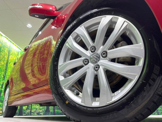 �y����16�C���`�A���~�z�C�[���z�O�ςɃ}�b�`���������A���~�z�C�[���𑕒����Ă���܂��B�e��ЊO�A���~�z�C�[����A�X�^�b�h���X�^�C�����戵�����Ă���܂��B���񂲑��k����������