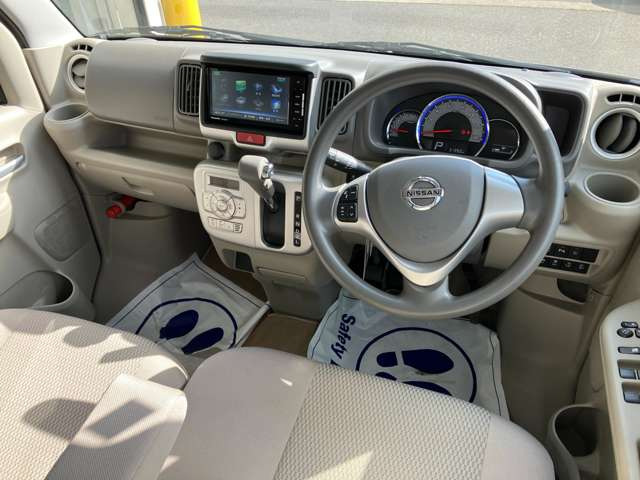 ���Ӓ菑�t���ň��S����O�ҋ@��(JAAA���{�����ԊӒ苦��)�̃v���Ӓ�m�ɂ���Ď��q��Ԃׂ̍��ȕ����܂ŊӒ���s�Ȃ��Ă��܂�!���ÎԂ̕s��������������S�ł��܂���!