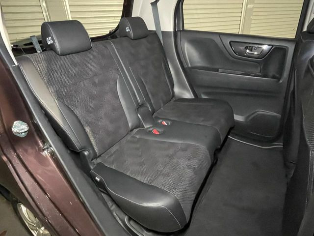 �L�X�Ƃ���2��ڃV�[�g�͋��Z���������A���S�n�����K!�F�B��Ƒ��Ƃ̂��o�����ɂ҂�����ł��B�x�r�[�V�[�g��`���C���h�V�[�g�g�p�������K�ɂ��߂�������������\���ȋ�Ԃ��m�ۂ��Ă��܂��B