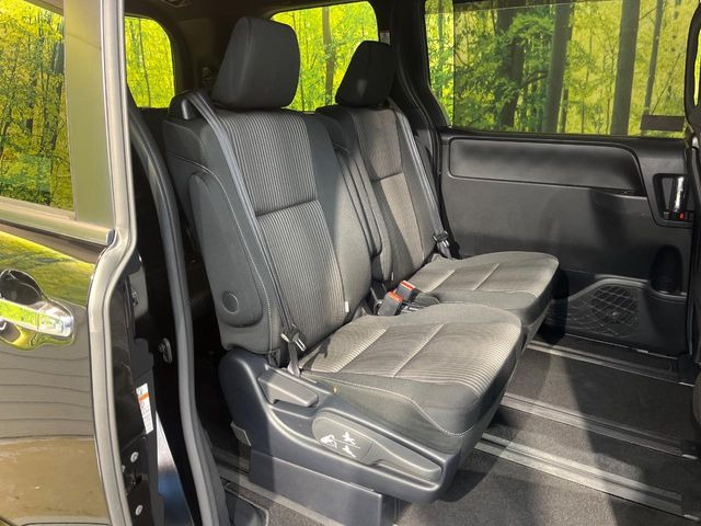 ���ڒ����̓E�H�[�N�X���[�ƂȂ��Ă���܂��B���ڂƎO��ڂ̈ړ�����~�肪�Ƃ��Ă��y�ɂȂ�̂ŁA���~��̍ۂ��X�g���X�������邱�Ƃ͂���܂����