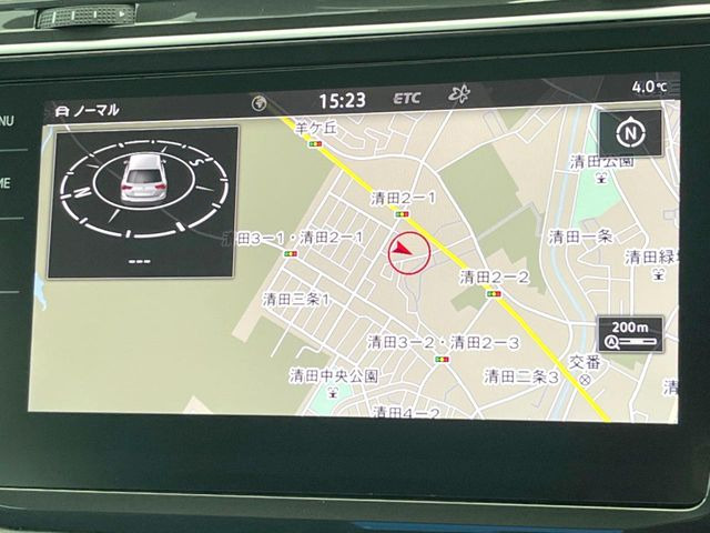 �������i�r:��̊��̂���i�r�́A����������ԓ������o���Ă���܂��BBluetooth�Đ��ȂǃI�[�f�B�I�@�\���[�����Ă���܂��̂ŁA�^�]�����y���߂܂���