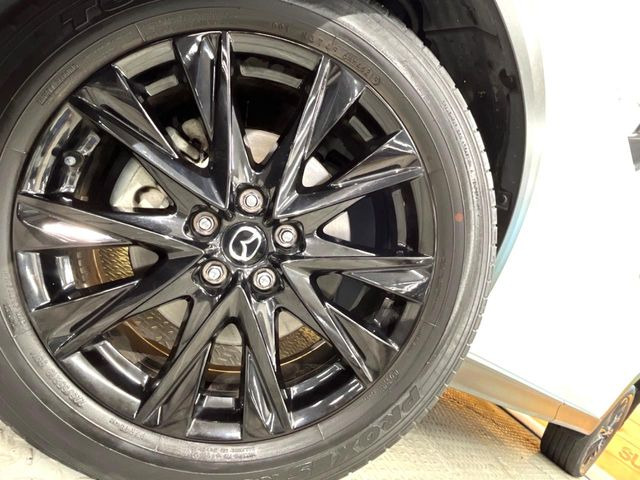 �y����19�C���`�A���~�z�C�[���z�O�ςɃ}�b�`���������A���~�z�C�[���𑕒����Ă���܂��B�e��ЊO�A���~�z�C�[����A�X�^�b�h���X�^�C�����戵�����Ă���܂��B���񂲑��k����������