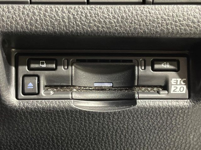 【ETC】高速道路の料金所をストレスなく通過!話題のスポットやサービスエリアに多い「スマートIC」利用時は必須のアイテムです。当店でセットアップを実施、ご納車当日からすぐにご利用いただけます!