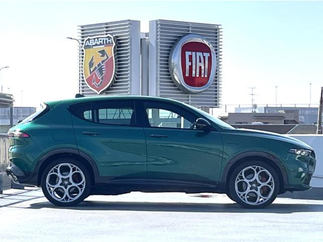 トナーレプラグインハイブリッド Q4 ヴェローチェ 4WD