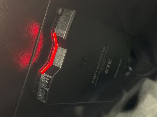 【ETC】高速道路の料金所をストレスなく通過!話題のスポットやサービスエリアに多い「スマートIC」利用時は必須のアイテムです。当店でセットアップを実施、ご納車当日からすぐにご利用いただけます!