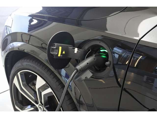 XC90ウルトラ T8 AWD プラグイン ハイブリッド 4WD