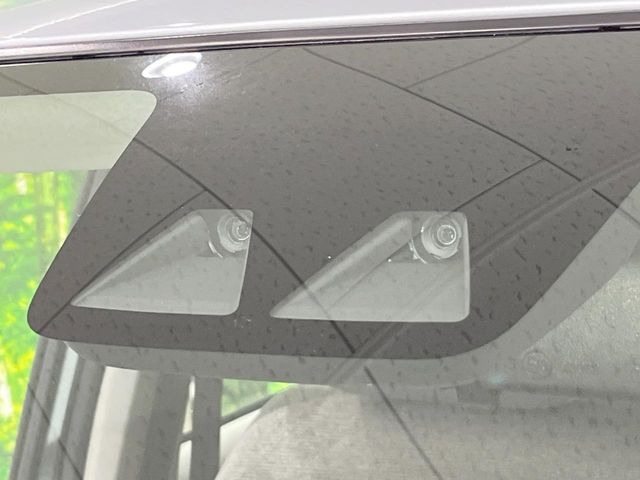 �y�X�}�[�g�A�V�X�g�z���s���ɑO���̎ԗ�����F�����A�Փ˂������Ȏ��͌x��ƃu���[�L�ŏՓˉ���Ɣ�Q�y�����A�V�X�g�B�����S�Ƀh���C�u�����y���݂��������܂��B