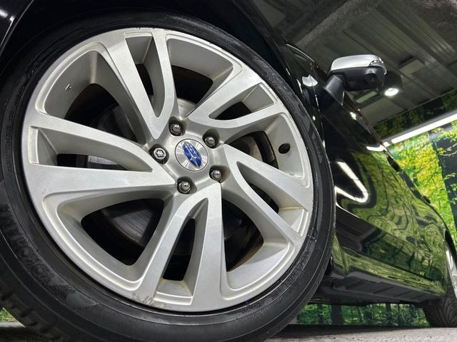 �y����18�C���`�A���~�z�C�[���z�O�ςɃ}�b�`���������A���~�z�C�[���𑕒����Ă���܂��B�e��ЊO�A���~�z�C�[����A�X�^�b�h���X�^�C�����戵�����Ă���܂��B���񂲑��k����������