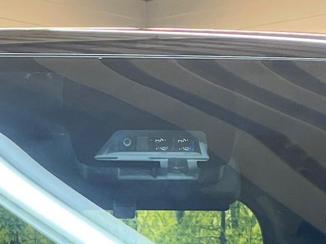 �y�g���^�Z�[�t�e�B�Z���X�z���s���ɑO���̎ԗ�����F�����A�Փ˂������Ȏ��͌x��ƃu���[�L�ŏՓˉ���Ɣ�Q�y�����A�V�X�g�B�����S�Ƀh���C�u�����y���݂��������܂��B