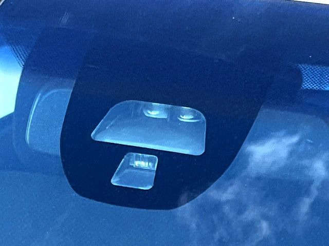 �y�V�e�B�u���[�L�A�N�e�B�u�V�X�e���z�ᑬ���s���ɑO���̎ԗ�����F�����A�Փ˂������Ȏ��͌x��ƃu���[�L�ŏՓˉ���Ɣ�Q�y�����A�V�X�g�B�����S�Ƀh���C�u�����y���݂��������܂��B