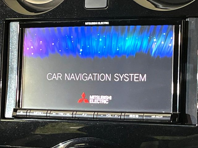 �y�i�r�Q�[�V�����z�g���₷���i�r�ŖړI�n�܂ł�������ē����Ă���܂��B�e��I�[�f�B�I�Đ��@�\���[�����Ă���A���Ԃ̉^�]������Ɋy�����Ȃ�܂�!!