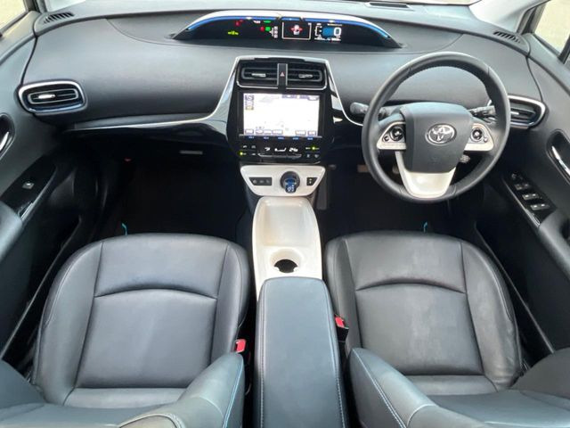 プリウス1.8 A ツーリングセレクション