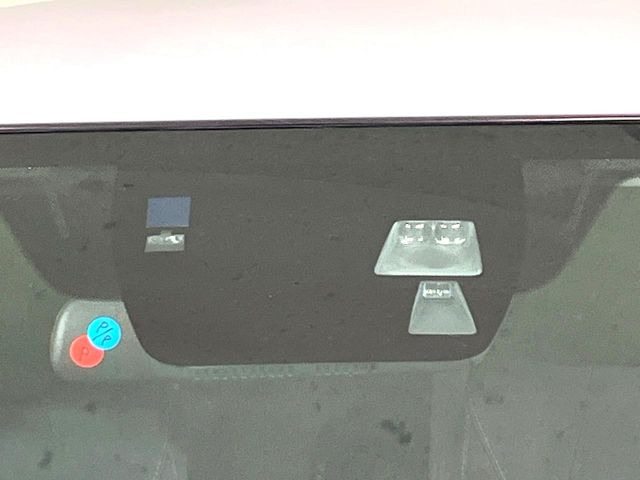 �yi-ACTIVESENSE�z���s���ɑO���̎ԗ�����F�����A�Փ˂������Ȏ��͌x��ƃu���[�L�ŏՓˉ���Ɣ�Q�y�����A�V�X�g�B�����S�Ƀh���C�u�����y���݂��������܂��B