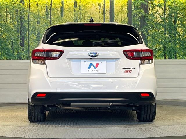 安心の最長10年・走行無制限保証(有償)をご用意。保証内容も充実はもちろん、無料点検&オイル交換や、年中無休の全国・24時間ロードサービスも付帯されておりますのでご安心下さい。