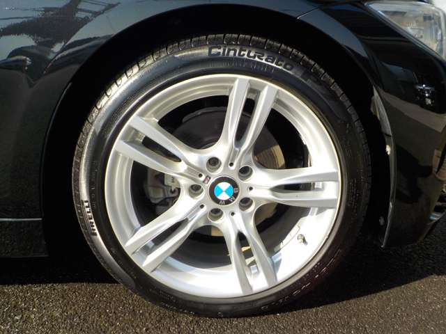 指定工場保有。購入からアフターフォローまで、お車のことは島根県出雲市のフレストにお任せください。営業時間9:00〜19:00、水曜日定休