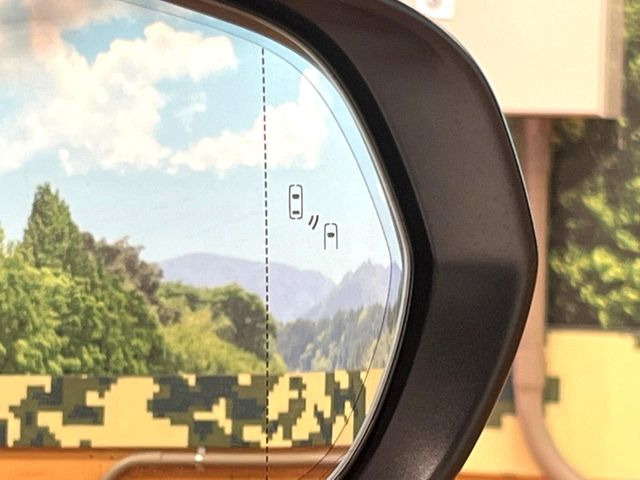 �y�u���C���h�X�|�b�g���j�^�[�z���s���A�h�A�~���[�̎��p�ɂȂ�₷���ӏ��Ɍ㑱�Ԃ��ڋ߂���ƃT�C�h�~���[�̃����Y�Ɍx����\��!�h���C�o�[�ɒ��ӊ��N�����Ă���܂��B