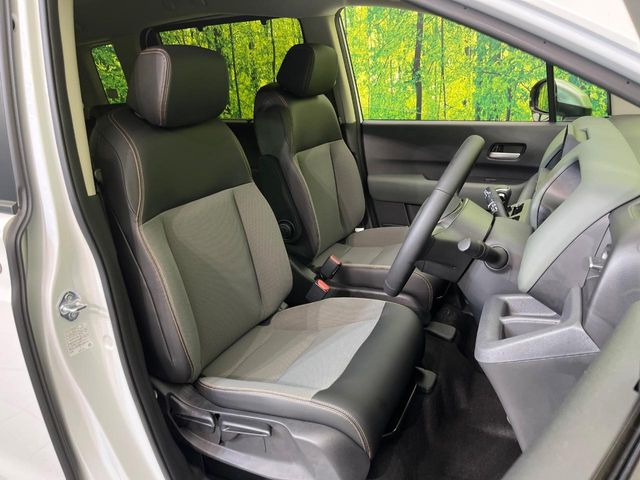 もちろん車内はキレイです♪よりクリーンな状態をキープしたいお客様には『ナノゾーンコート』がおすすめ!新型コロナウイルス対策や、除菌・消臭に効果を発揮し多くの方にご好評いただいております。