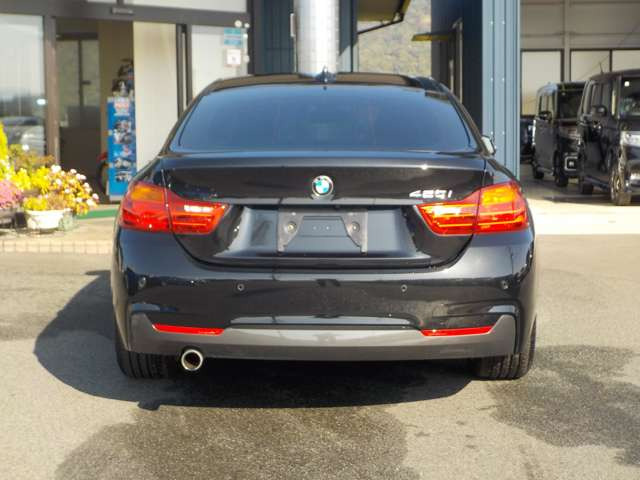 指定工場保有。購入からアフターフォローまで、お車のことは島根県出雲市のフレストにお任せください。営業時間9:00〜19:00、水曜日定休