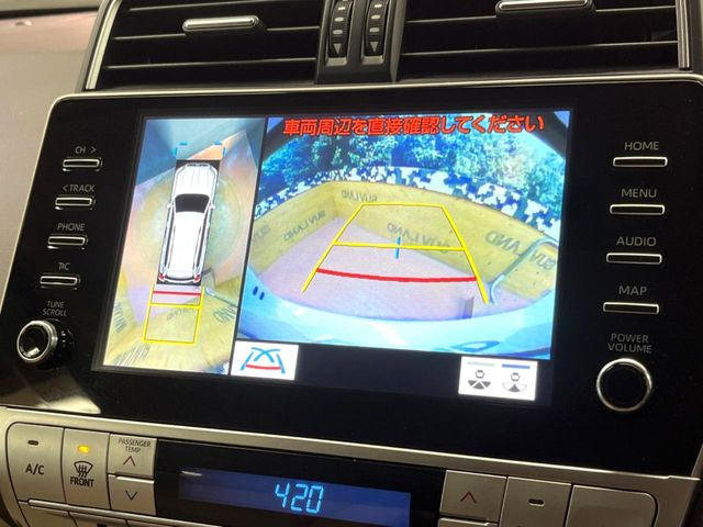 �y�p�m���~�b�N�r���[���j�^�[�z��p�̃J�����ɂ��A�ォ�猩���낵���悤�Ȏ��_��360�x�N���}�̎��͂��m�F���邱�Ƃ��ł��܂������p�������m�F���₷���A�����ꏊ�ł̐؂�Ԃ��⒓�Ԃ��X���[�Y�ɍs���܂��B