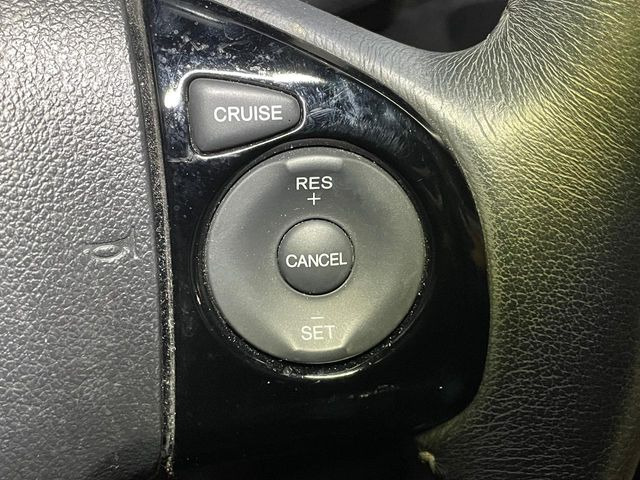 �y�N���[�Y�R���g���[���z�������H�����N���N���s�B�A�N�Z���𗣂��Ă���葬�x�ő��s���ł��A�������^�]���̕��S���y��!�����E�������ȒP�ȃX�C�b�`����Œ����ł��܂��B