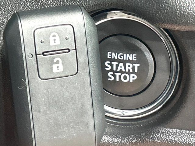 �y�L�[���X�X�^�[�g�V�X�e���z�J�o����|�P�b�g�ɓ��ꂽ�܂܂ł��h�A�̎{���E�������\�ȃX�}�[�g�L�[�𑕔��B�G���W���̃I���E�I�t�����J�M�����o���K�v����������Ƃ��Ă��֗��ł���