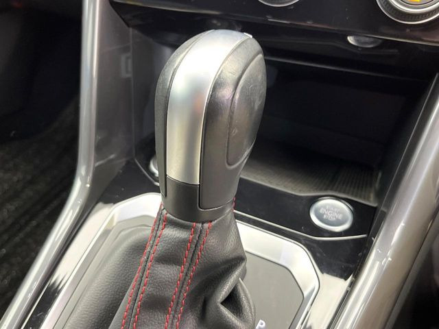 ��MT���[�h�t��AT:�ʏ�͎����ł����Ȃ���ϑ�(�M�A�`�F���W)���h���C�o�[�̑���ɂ���ĈӐ}�I�ɕς�����V�X�e���ł��B����w���i�̃h���C�u�����y���݂��������܂�!