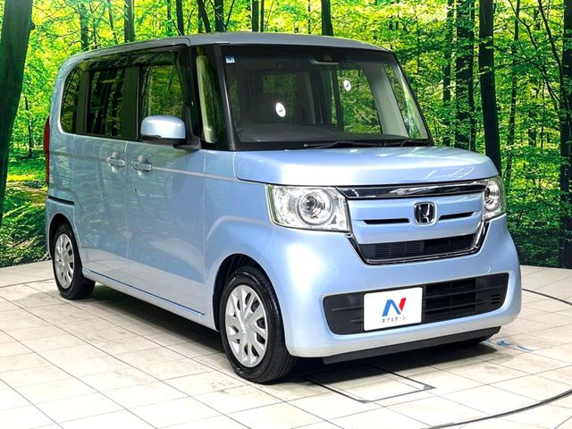 高透明度のガラス皮膜で撥水はもちろん、上質なツヤ・光沢を実現。紫外線や酸性雨から大切な愛車を保護し、色あせ・劣化を防止。「弾スプラッシュコート」、「弾プリミッサコート」からお選びいただけます。