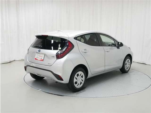 アクア1.5 G E-Four 4WD