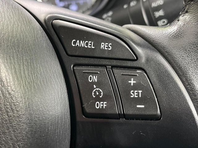 �y�N���[�Y�R���g���[���z�������H�����N���N���s�B�A�N�Z���𗣂��Ă���葬�x�ő��s���ł��A�������^�]���̕��S���y��!�����E�������ȒP�ȃX�C�b�`����Œ����ł��܂��B