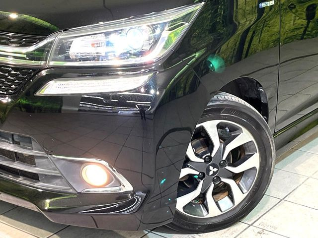 �w�b�h���C�g��e�[�������v&�A���~�z�C�[�����̊e��R�[�e�B���O���I�X�X�����Ă���܂��B�����Y�����̉��΂݂≘���}���A���ꂢ�ȏ�Ԃ������e�i���X���X�ŕۂĂ܂���