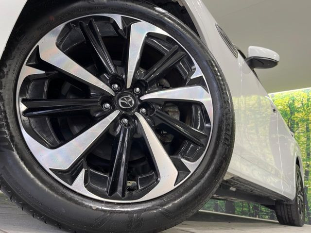 �y����20�C���`�A���~�z�C�[���z�O�ςɃ}�b�`���������A���~�z�C�[���𑕒����Ă���܂��B�e��ЊO�A���~�z�C�[����A�X�^�b�h���X�^�C�����戵�����Ă���܂��B���񂲑��k����������