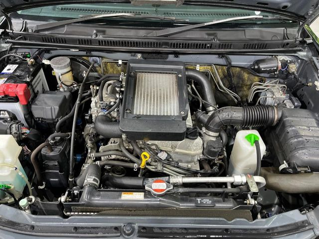 親切・丁寧な専門メカニックスタッフが応対!・車検・点検整備・事故等の修理などアフターサービスも安心。お車のカスタマイズもネクステージのサービススタッフまでご相談ください!