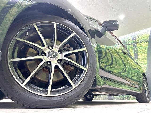 �y18�C���`�A���~�z�C�[���z�O�ςɃ}�b�`�����A���~�z�C�[���𑕒����Ă���܂��B�e��A���~�z�C�[����A�X�^�b�h���X�^�C�����戵�����Ă���܂��B���񂲑��k����������