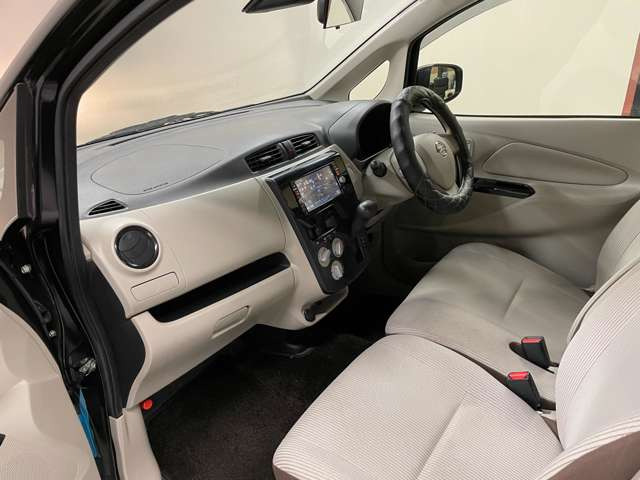 広々とした空間で、手軽にお荷物を出し入れ可能です!!