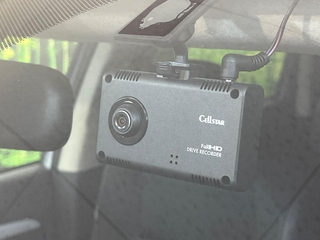 �y�h���C�u���R�[�_�[�z���S�E���S�ȃJ�[���C�t�ɕK�{�̃h���C�u���R�[�_�[�𑕔�!���s���͂������A������^�]�⎖�̂ɑ��������ۂ̏󋵂��f���ŋL�^���A����̃��X�N�ɔ����܂��B