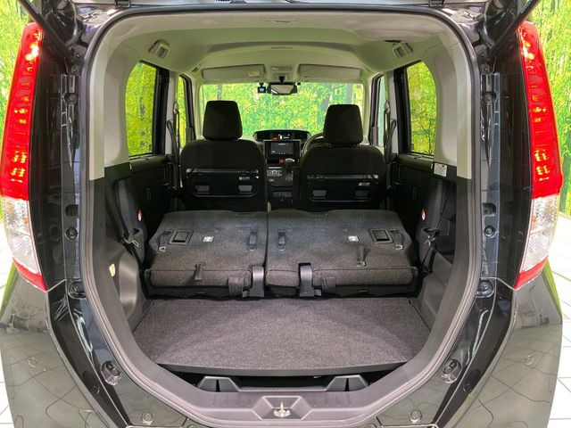 普段のお買い物や通勤、送迎等に十分な荷室スペースを確保しております。セカンドシートを倒すと、大きな荷物の積載も可能です♪