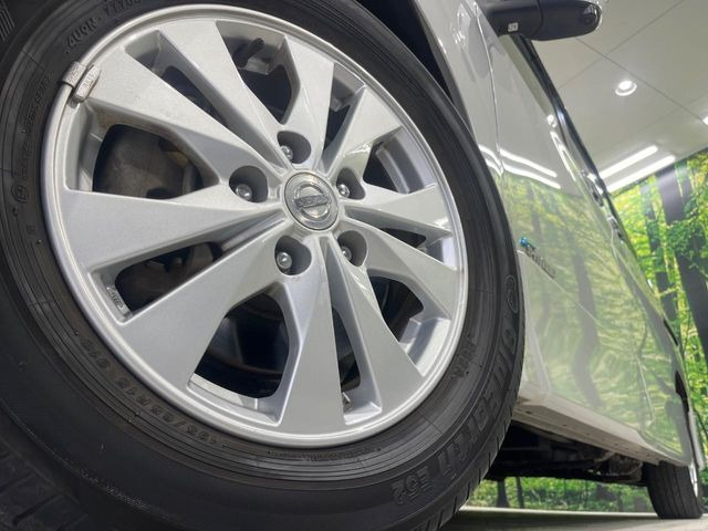 �y����15�C���`�A���~�z�C�[���z�O�ςɃ}�b�`���������A���~�z�C�[���𑕒����Ă���܂��B�e��ЊO�A���~�z�C�[����A�X�^�b�h���X�^�C�����戵�����Ă���܂��B���񂲑��k����������