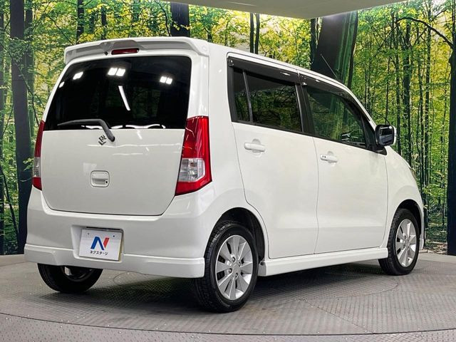 ☆全国のネクステージからお取り寄せが可能※!遠方の店舗に展示してあるクルマが気になる場合も、最寄りの店舗でご覧いただくことが可能です!是非私たちに要望をお聞かせください!※別途費用