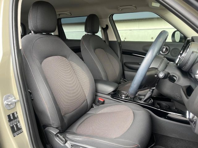 ●シートの使用感:破れ・へたりも少なく、ご覧の通りきれいな状態を維持しております。また、室内クリーニング・コーティングもご用命いただけます。