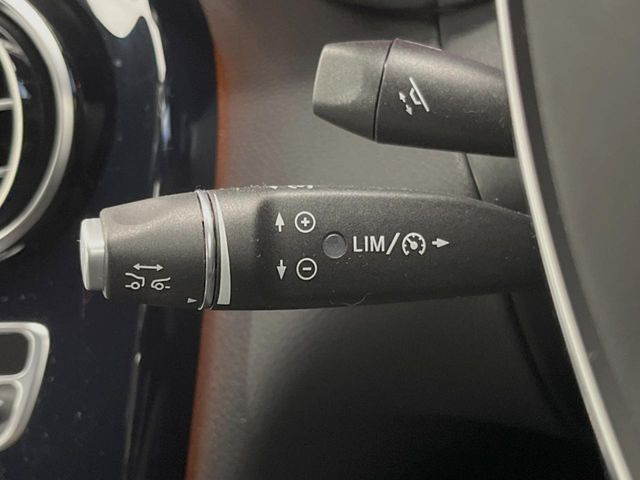 ���f�B�X�^���X�p�C���b�g�f�B�X�g���j�b�N:�s�s�A�x�O�A�������H�Ȃǂ̑��s���ɁA�X�e���I�}���`�p�[�p�X�J�����ƃ��[�_�[�Z���T�[�ɂ��A�O���Ԃ�F�����đ��x�ɉ������Ԋԋ������ێ����鎟����̃N���R��!