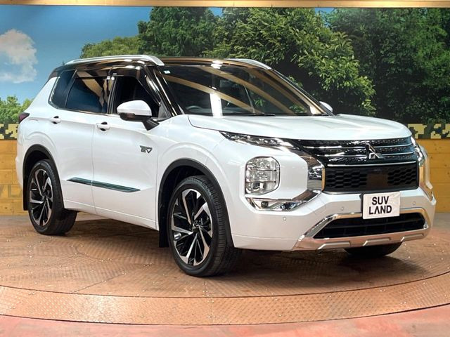 高透明度のガラス皮膜で撥水はもちろん、上質なツヤ・光沢を実現。紫外線や酸性雨から大切な愛車を保護し、色あせ・劣化を防止。「弾スプラッシュコート」、「弾プリミッサコート」からお選びいただけます。