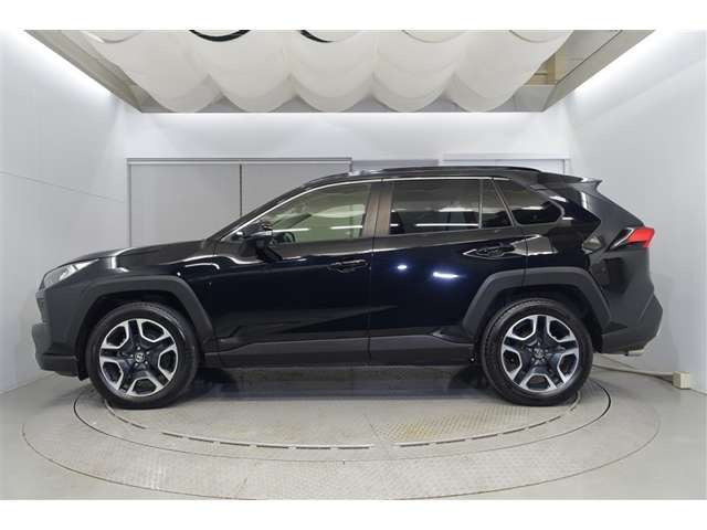 RAV42.0 アドベンチャー 4WD