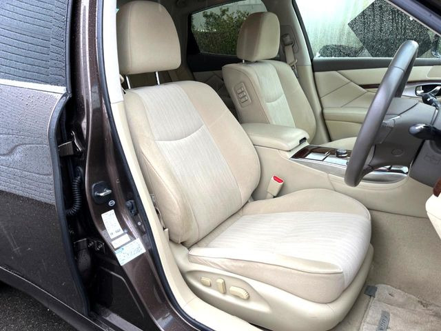 �h���C�o�[�ɂ���ĉ^�]���₷���|�W�V�����͈قȂ�A���̎Ԃ͂ǂ��Ȃ̂��s���Ȃ��Ƃ�����܂���ˁB�C�ɂȂ邨�Ԃ͓X���ŏ�荞��ł��m�F���������܂���