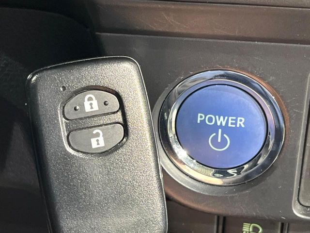 �y�X�}�[�g�L�[�z�J�o����|�P�b�g�ɓ��ꂽ�܂܂ł��h�A�̎{���E�������\�ȃX�}�[�g�L�[�𑕔��B�G���W���̃I���E�I�t�����J�M�����o���K�v����������Ƃ��Ă��֗��ł���