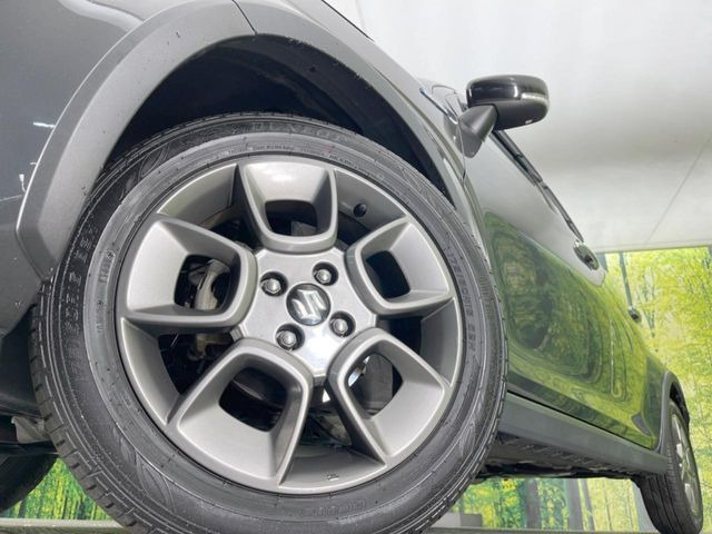 【純正アルミホイール】外観にマッチした純正アルミホイールを装着しております。各種社外アルミホイールや、スタッドレスタイヤも取扱いしております。是非ご相談ください♪